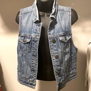 American Eagle, medium, denim vest